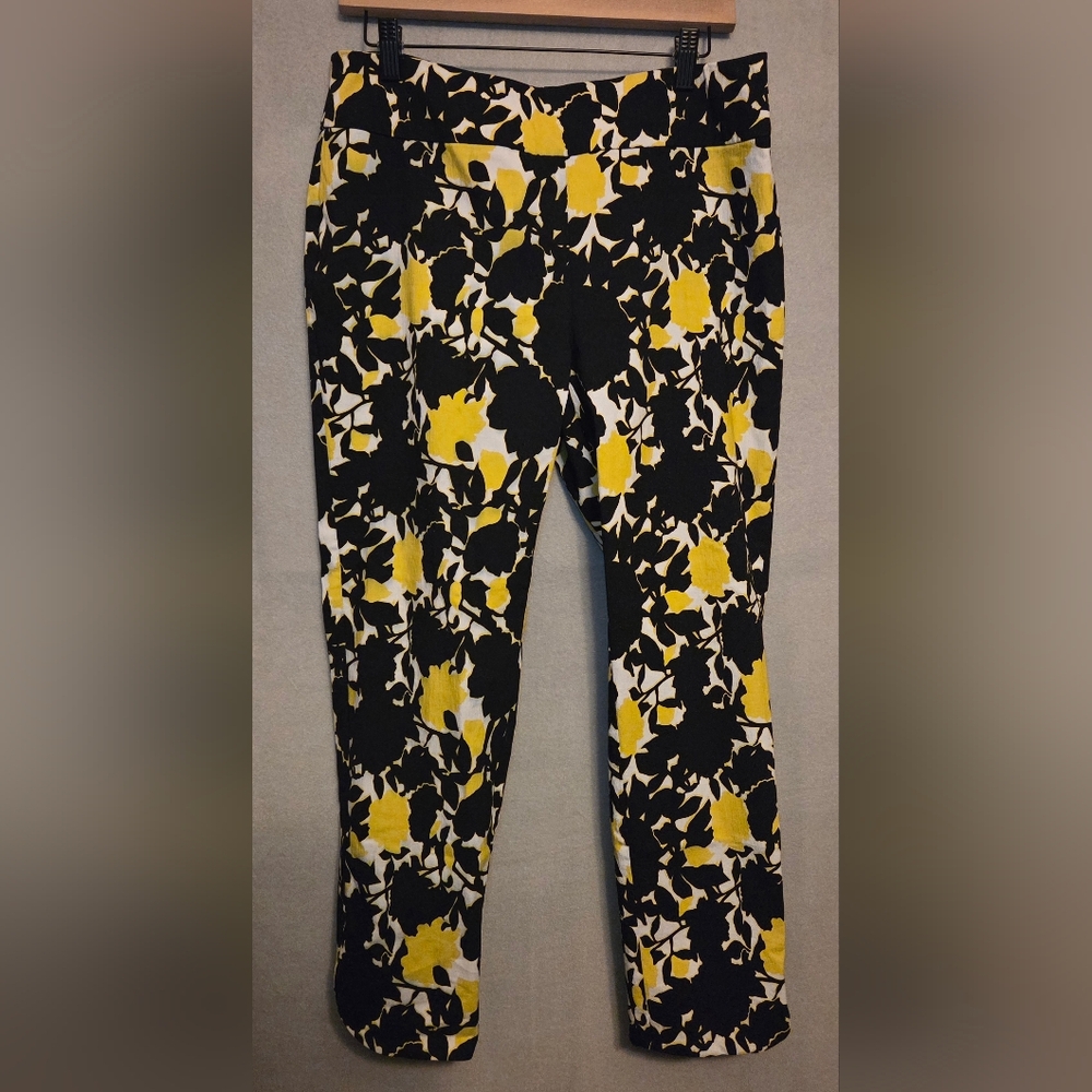 Soft Surroundings Yellow & Black Floral Print Pullon Pants. Size L